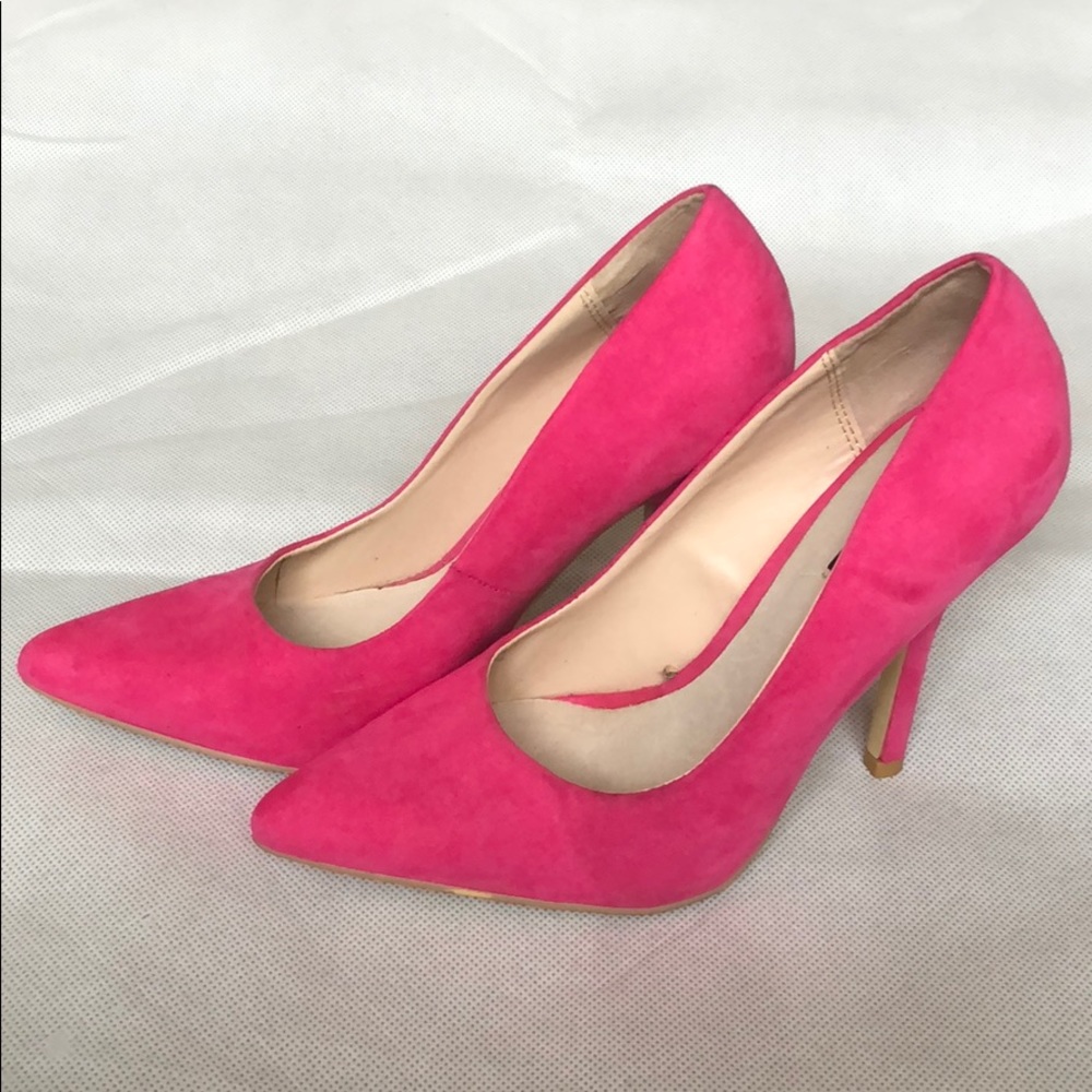 Forever21, cute pink shoes, Size 6.